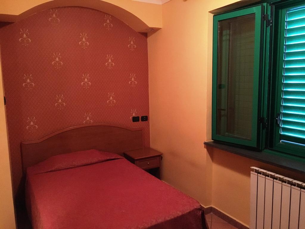Hotel Stefano A Melito Melito di Napoli Ngoại thất bức ảnh