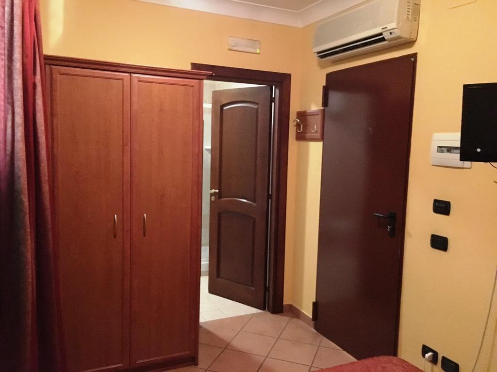 Hotel Stefano A Melito Melito di Napoli Ngoại thất bức ảnh
