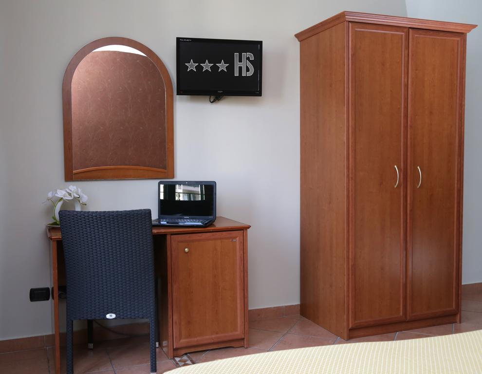 Hotel Stefano A Melito Melito di Napoli Ngoại thất bức ảnh