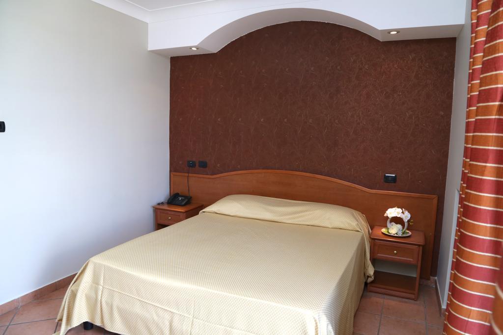 Hotel Stefano A Melito Melito di Napoli Ngoại thất bức ảnh
