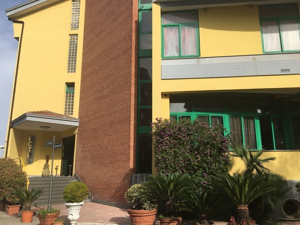 Hotel Stefano A Melito Melito di Napoli Ngoại thất bức ảnh