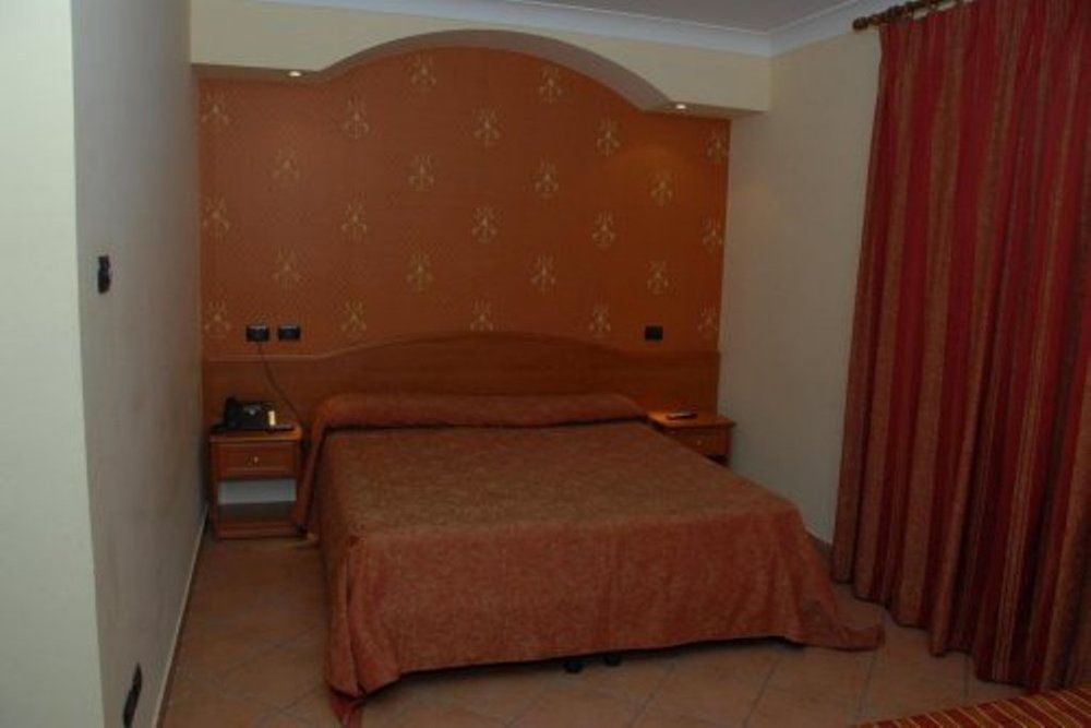 Hotel Stefano A Melito Melito di Napoli Ngoại thất bức ảnh