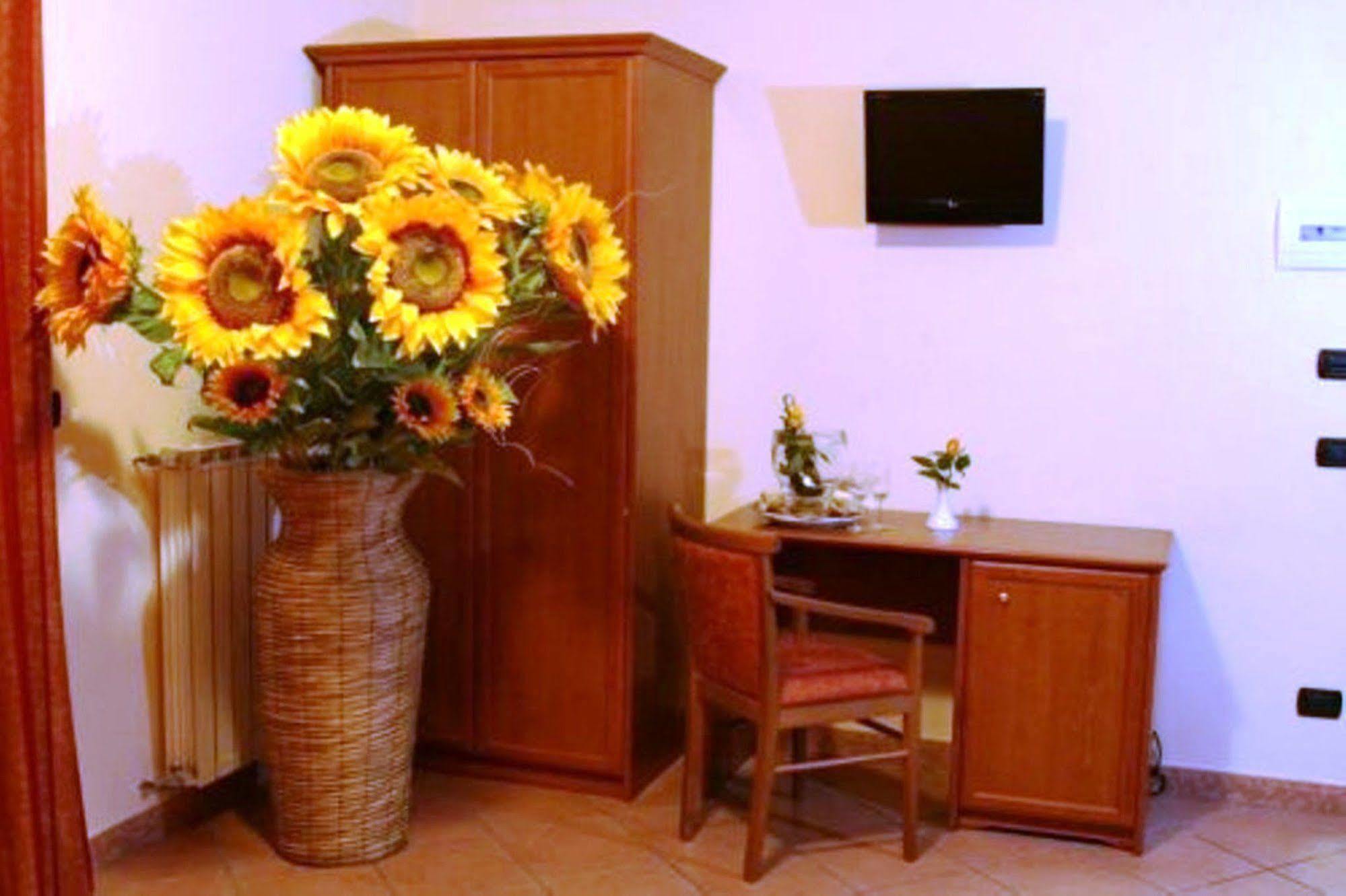 Hotel Stefano A Melito Melito di Napoli Ngoại thất bức ảnh