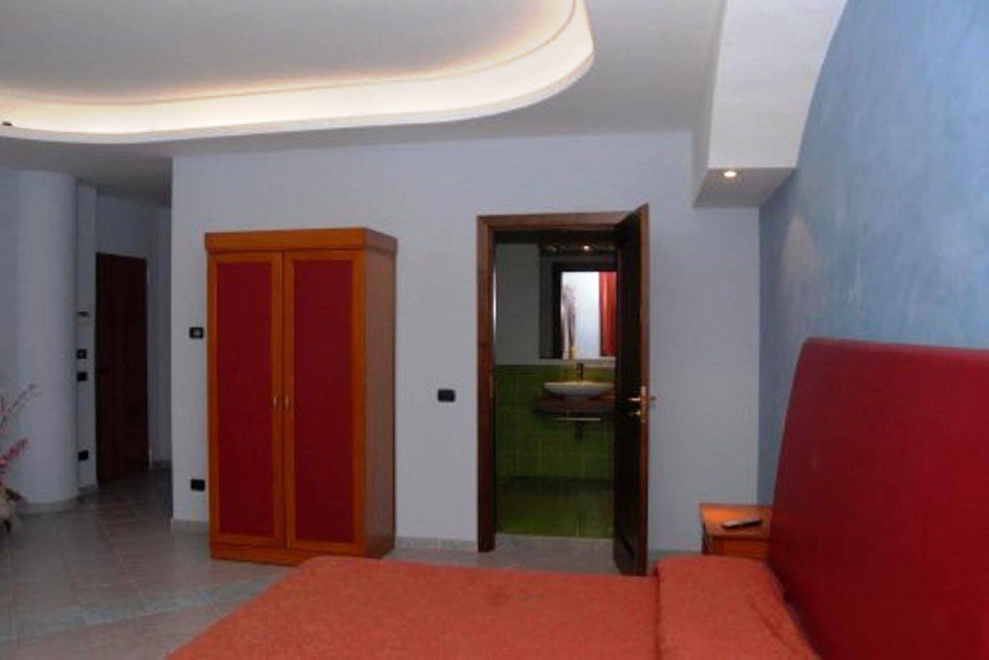 Hotel Stefano A Melito Melito di Napoli Ngoại thất bức ảnh