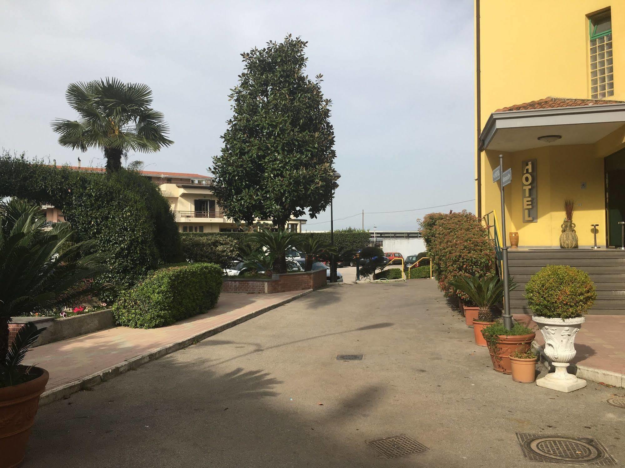 Hotel Stefano A Melito Melito di Napoli Ngoại thất bức ảnh